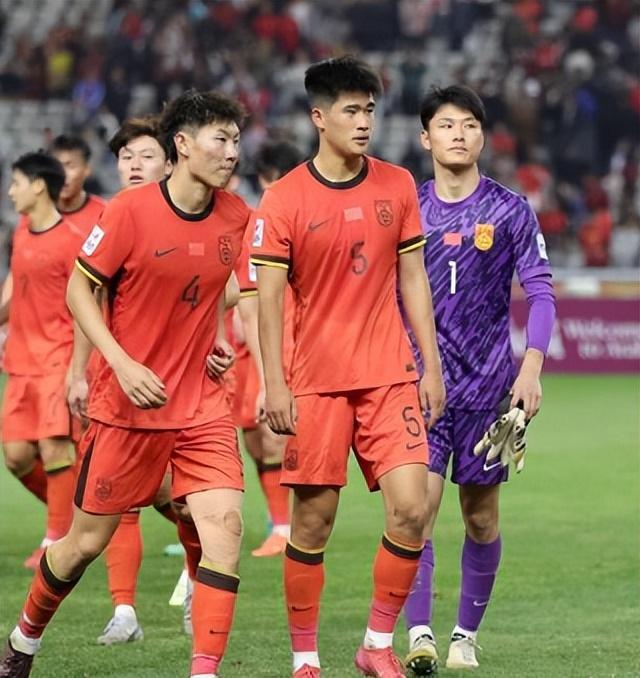 球员状态神勇备战亚洲杯，全力以赴